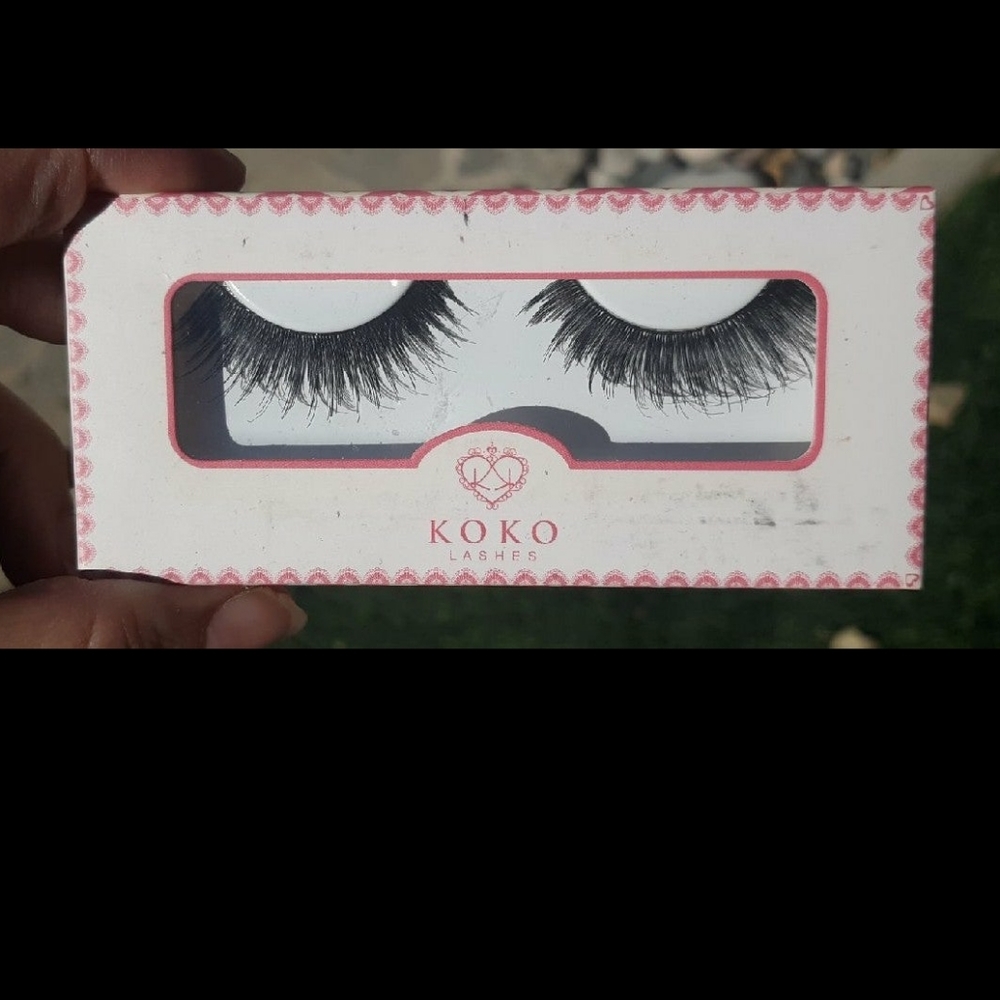 False Lashes #207 - Picture 2 of 4